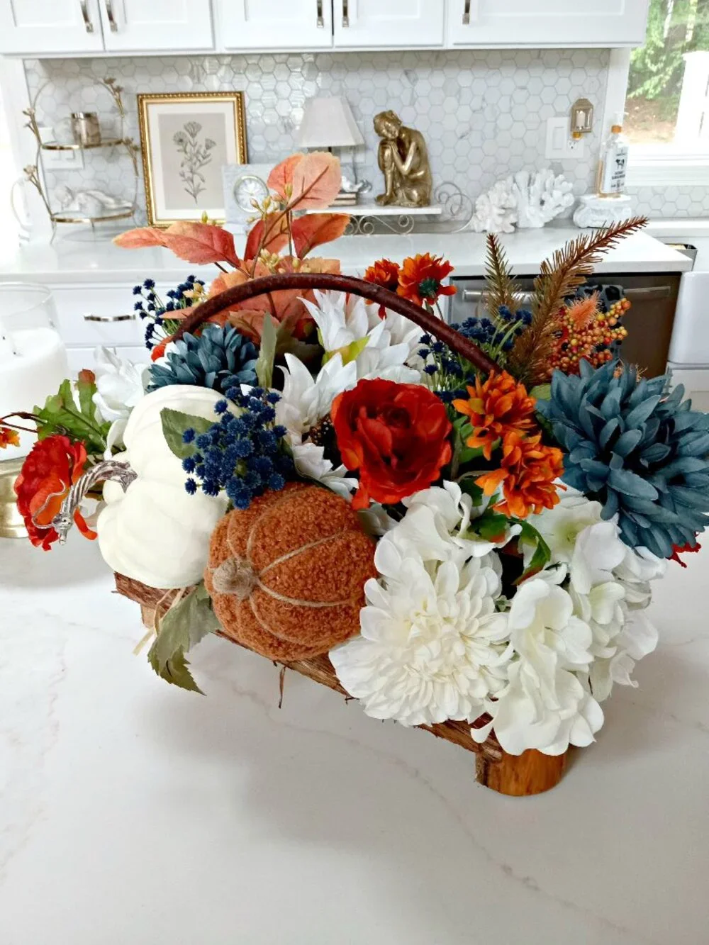 NEW! EXQUISITE MASSIVE STATEMENT CENTERPIECE FLORAL